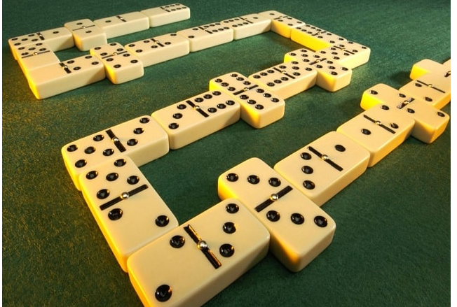Cách chơi domino luôn thắng