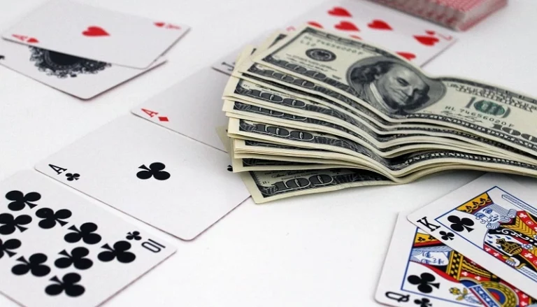 Cách kiếm tiền từ casino online