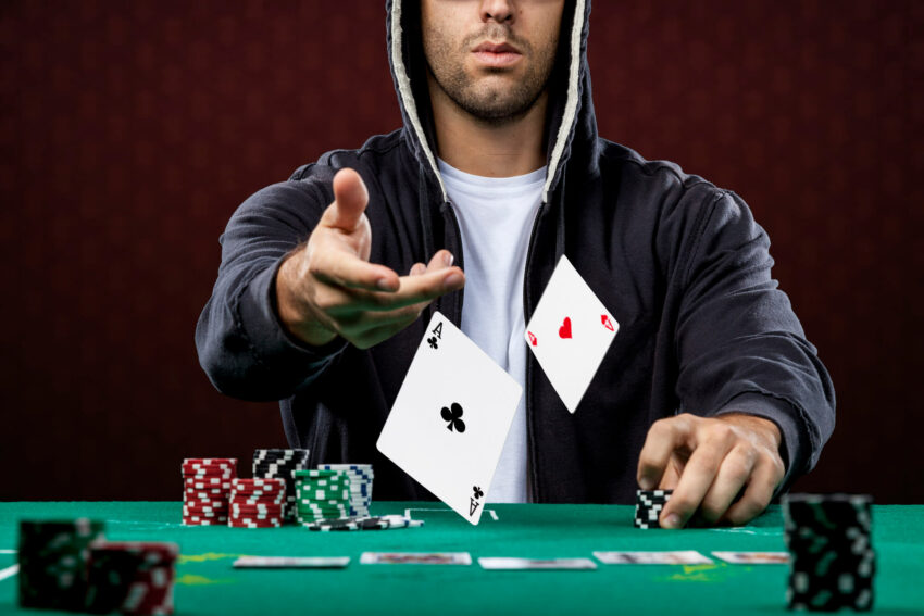 Fold Poker 
